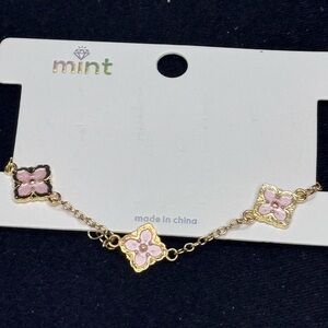 Mint Gold Tone Pink Clover 7-9inch Bracelet